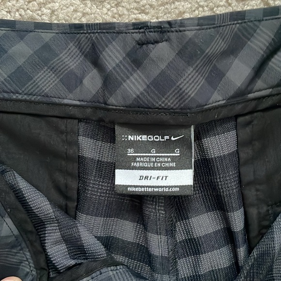 Nike Golf Dri-Fit shorts - Picture 3 of 7